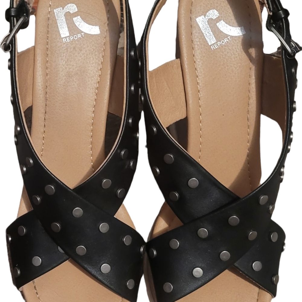 Report Grommet Wedge Heels